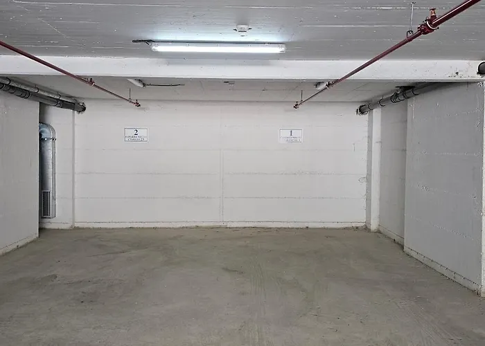 Vrnjacki Lux Free Parking Garage